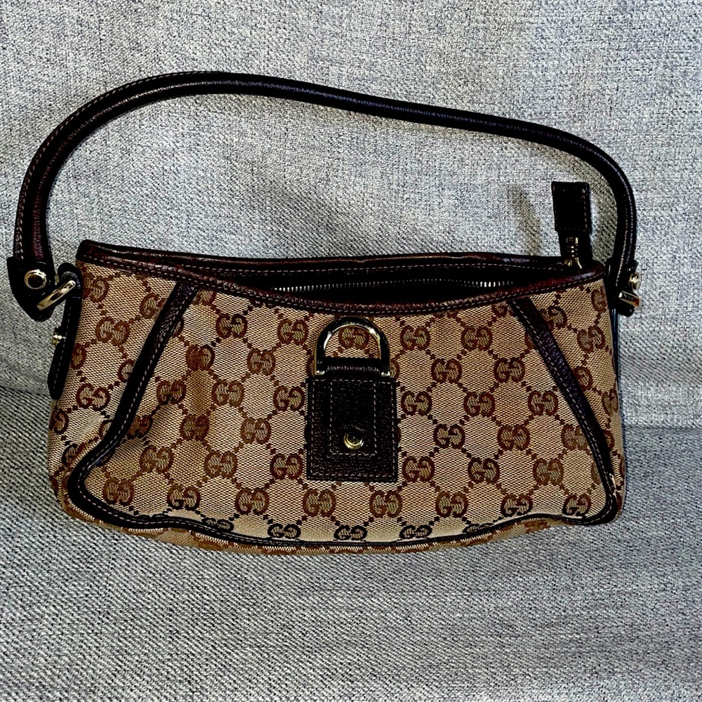 Gucci Abbey d ring monogram shoulder bag